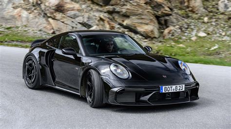 Temelde Porsche Turbo S Var Brabus Rocket R Log