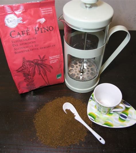Lupinenkaffee gilt als gesunde alternative zum herkömmlichen bohnenkaffee. Lupinenkaffee - ein Kaffee-Ersatz ohne Koffein und ...
