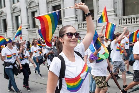 Soldiers On Parade Armed Forces Officially Enlist In Montreal Pride