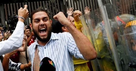 Venezuela Condenan Al Opositor Juan Requesens A 8 Años De Cárcel Por