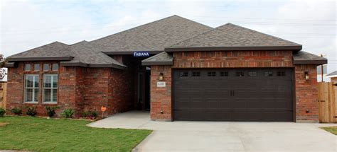There is a big range of colours which is still growing. 1: Shanandoah brick, sandstone stucco, clay windows (no ...