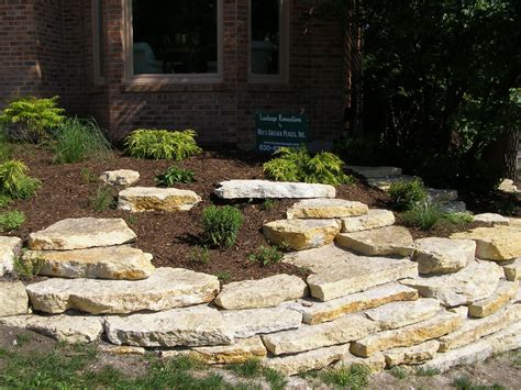Limestone Elements In The Landscape Landscaping Retaining Walls