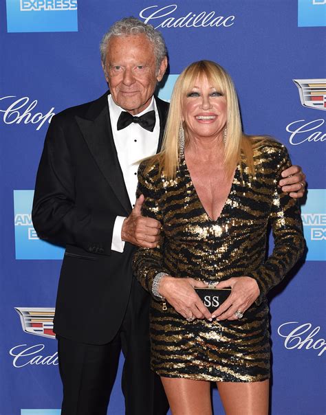 Suzanne Somers 73 Says Sex With Husband 83 Fractured Her Hip The