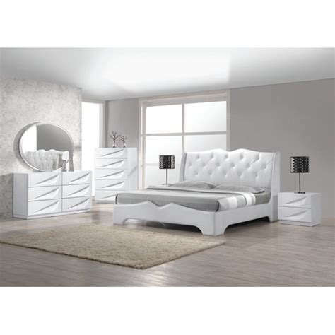 Modern Madrid 4 Piece Bedroom Set Eastern King Size Bed Leather Like