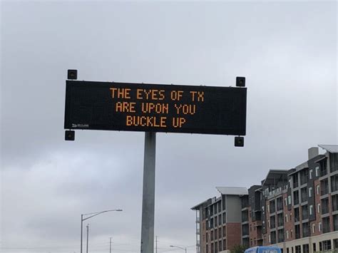 Funny Signs In Texas Which Cannot Be Found Anywhere Else