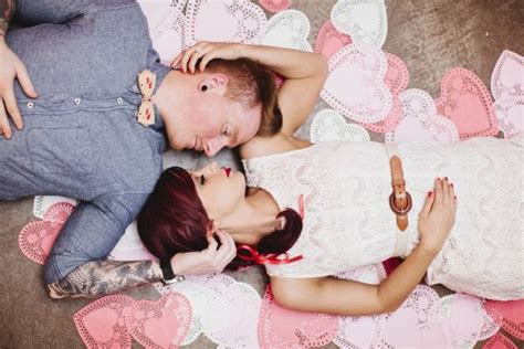 Top 15 Creative Valentine Picture Ideas For Couples
