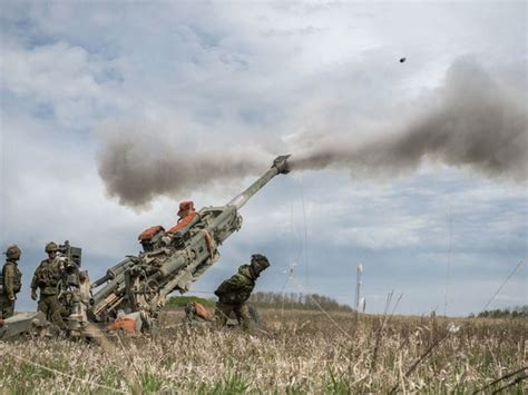 Canadian M777 Howitzers To Remain In Latvia Artillery Gunners To Come