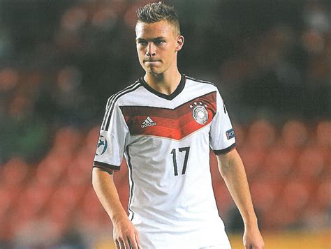 Insgesamt 30 nationale meistertitel gehen auf das konto der münchner. Joshua Kimmich (Abiturient 2013) jetzt Spieler des FC ...