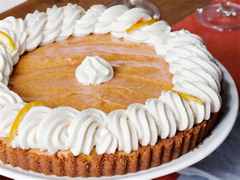 As far as fall desserts go. Ona Garten Pumpkinn Pie / My Honest Review of Ina Garten's ...