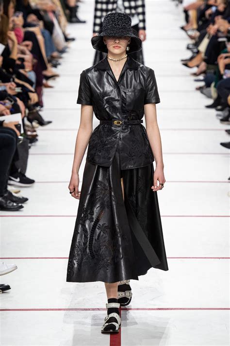 7 Top Trends From The Paris Fall 2019 Runways Fashionista Teddy Girl