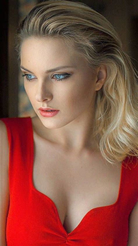 Pin By Carolina De Matheu On Women All Types Beauty Girl Beautiful Eyes Beautiful Blonde