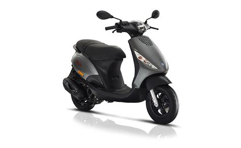 A zip file may contain one or more files or directories that may have been compressed. ZIP 50 4T achat, occasion, location chez Urgence Scooters