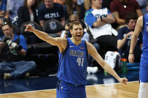 Dallas Mavericks Relive The Top Plays From Dirk Nowitzkis Final Season