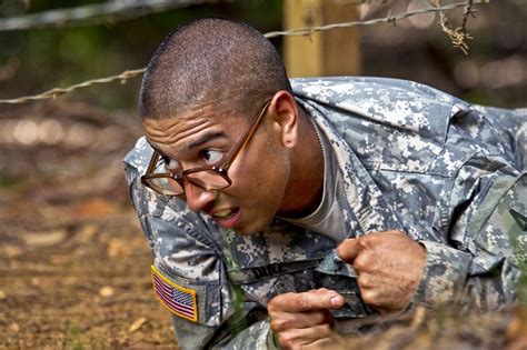 11 Things New Soldiers Complain About During Basic Training We Are The Mighty