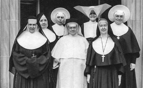 why do nuns wear habits christian faith guide