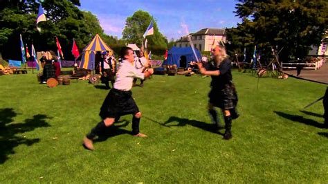 Rebelle Brave Festivités Combats De Clans Écossais Disney Youtube