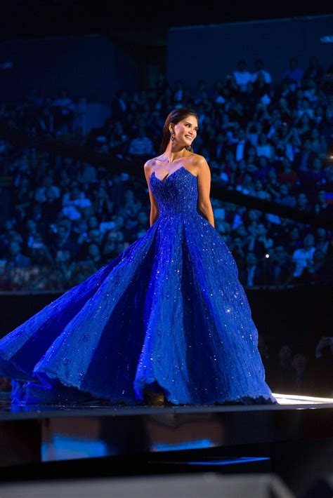 This Gown Got Me Mesmerized When Miss Universe Pia Wurtzbach Walked Out