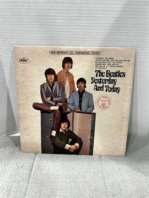 Lot 120 The Beatles Today And Yesterday Lp Vinyl Wow St 2309