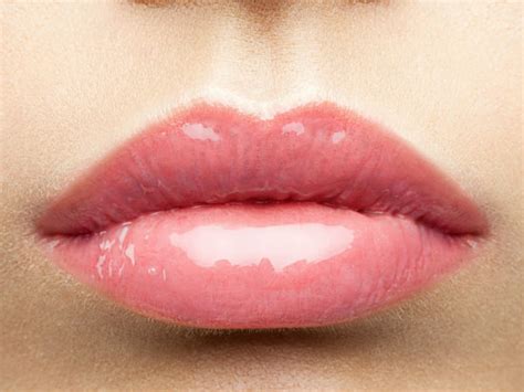 How To Get Glossy Lips Overnight