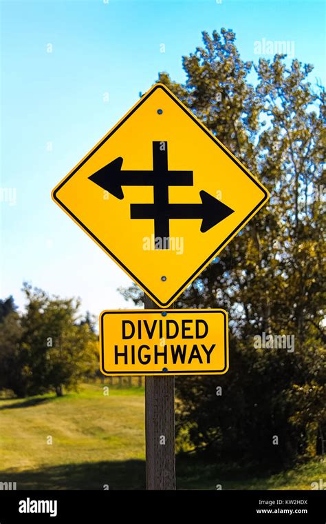 Closeup Of A Divided Highway Warning Sign Stock Photo Alamy
