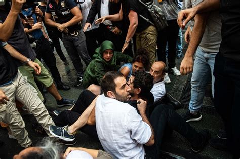 Istanbul Police Break Up Landmark Turkish Mothers Protest