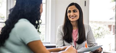 Financial advisors advise clients and recommend the best ways on how to invest, save, and grow their money. Considering a financial advisor career at Edward Jones ...