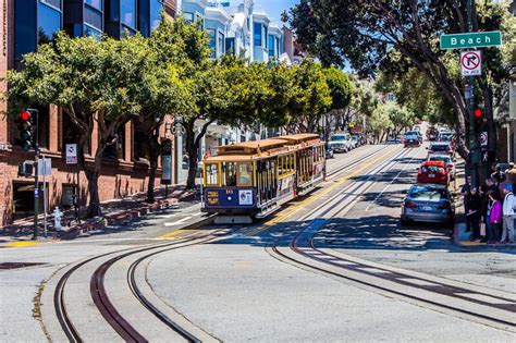 Neighborhood Guide: 12 Places to Go in San Francisco (plus where to eat