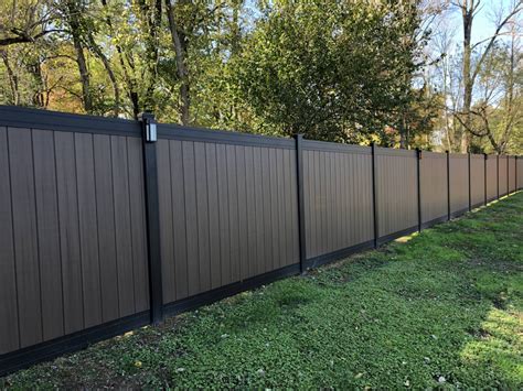 Vinyl Privacy Fencing Styles Can Supply Wholesale