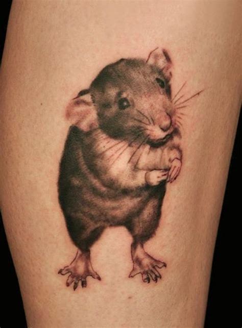 Pin By Coral Gonzalez On Cool Tattoo Design Ideas Mouse Tattoos Rat Tattoo Cartoon Tattoos