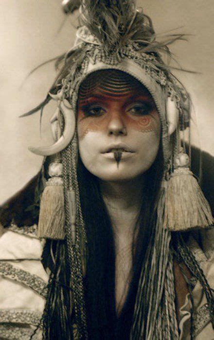 Amazing Tribal Inspired Fashion Image Vastelaovend