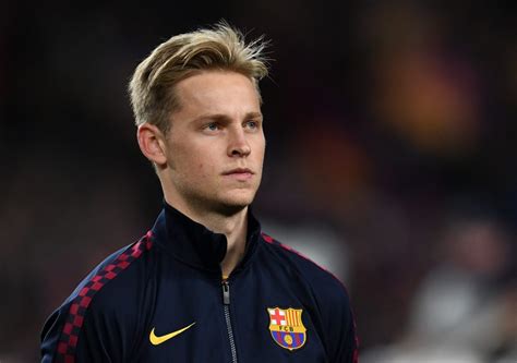 Check out his latest detailed stats including goals, assists, strengths & weaknesses and match ratings. Frenkie De Jong talks about his self-isolation, routine ...