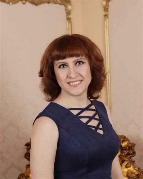 meet beautiful russian woman elena 45