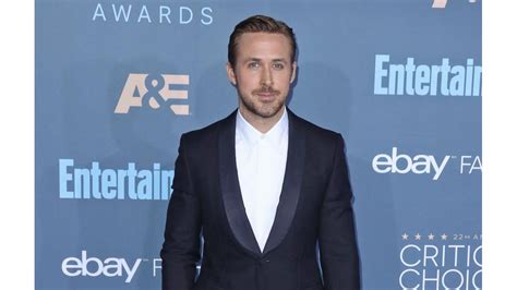 Ryan Gosling Keeps Halloween Decorations Up All Year 8days