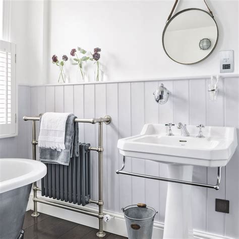 Since its inception, the master bathroom has held a poignant place of honor in the home's design 1. Be inspired by this pretty coastal home in Cornwall ...