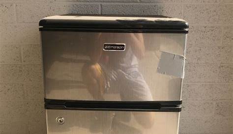 Emerson mini fridge 2 door. for Sale in Phoenix, AZ - OfferUp