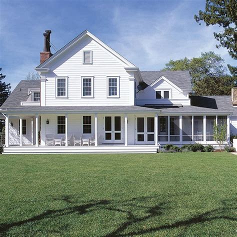 Gorgeous Farmhouses We Can T Get Enough Of We Bought The Farm Hgtv Farmhouse Style House