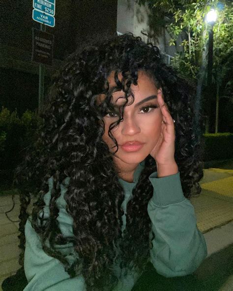 Katie💜 On Instagram “wheres My Uber” Curly Hair Photos Curly Hair