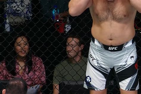 Pic Mark Zuckerberg Spotted Cageside At Ufc Vegas 61 Despite Dana