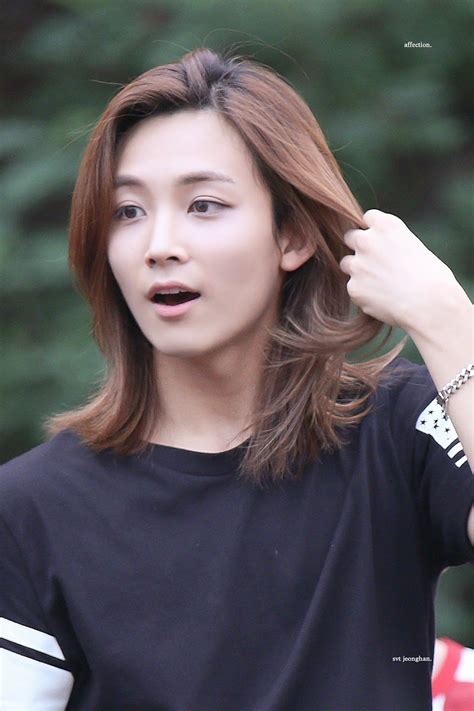 Could Long Haired Jeonghan Be Coming Back Seventeen Fans Gush Over The