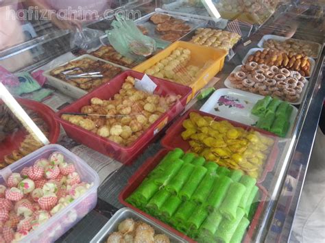 Kampus kusza seluas 144 hektar telah diletakkan batu asasnya oleh almarhum sultan mahmud al muktafi. Kedai Kuih Popular Gong Kapas