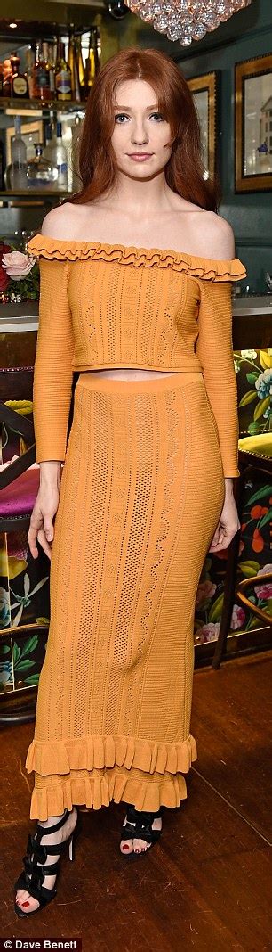 Nicola Roberts Flashes Her Taut Stomach In A Orange Co Ord Daily Mail