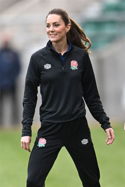 Kate Middleton Derrocha Estilo Hasta En Chándal Jugando Al Rugby