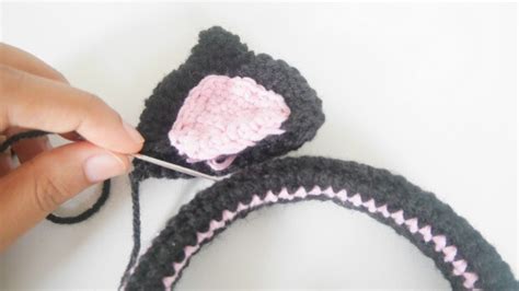 30 Minutes Cat Ear Headband Free Crochet Pattern