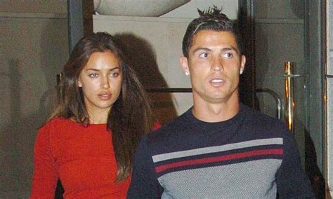 Cristiano Ronaldo Emails X Rated Photos From Female Fan To Fianc E Irina Shayk Daily Mail Online
