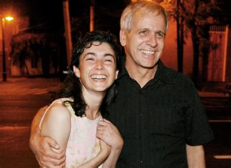 Urrutia, hace algunos años, reveló en conversación con revista sábado que su marido, augusto góngora, tiene alzheimer y cómo este escenario fue cambiando su relación. Noticias Chile | Se complica salud de Augusto Góngora ...