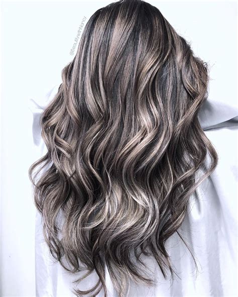 40 Bombshell Silver Hair Color Ideas For 2022 Hair Adviser Dark
