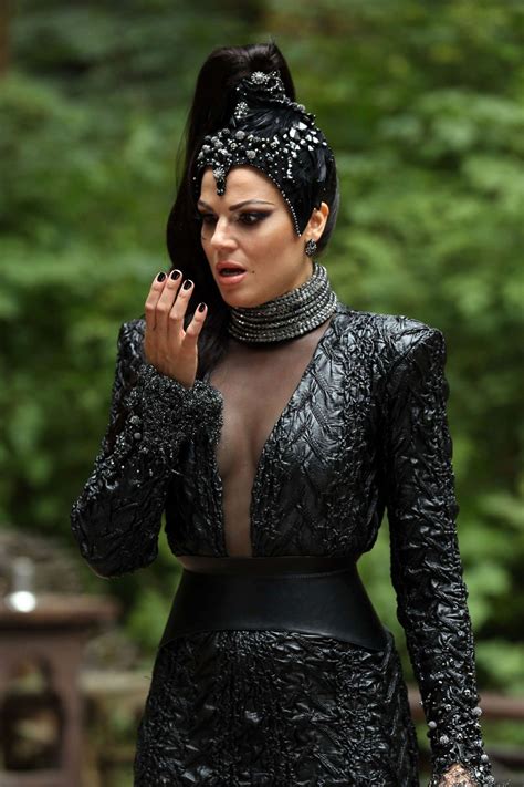 Pin By Jasmine Caitlin Morraine On Once ~ The Evil Queen As Lana Parrilla Lost Girl Evil