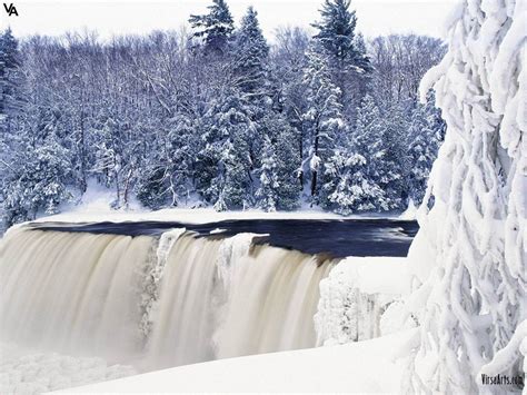 Waterfall In Snow Snow Winter Screensavers Winter Scenes