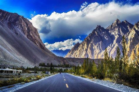 Hunza Valley A Very Beautiful Place Of Pakistan Beautiful Nature Views