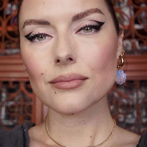 This Beloved Makeup Artist Has A Genius Winged Liner Trick For Hooded